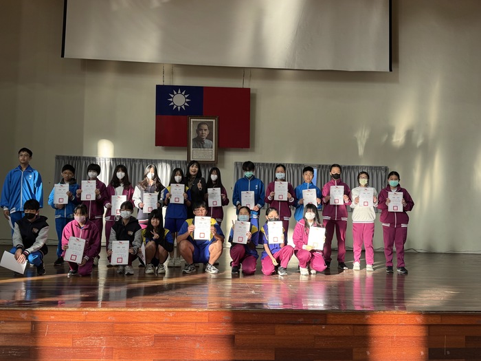 113學年度生活美語抽測表現優異圖片